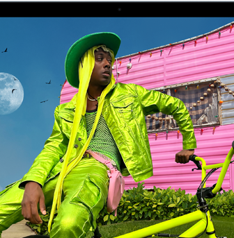 MacBook Air, показващ Liquid Retina дисплей