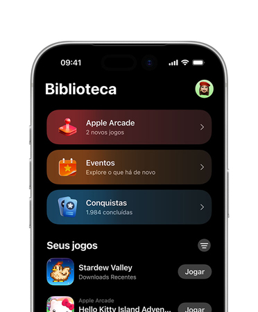 iPhone, metade superior da tela mostrando o layout do app Games, incluindo a aba Biblioteca, Apple Arcade, Eventos, Conquistas e a seção Todos os Jogos.