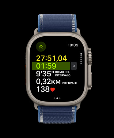 Apple Watch Ultra 3, color natural, caja de titanio, métricas avanzadas del entrenamiento Carrera al Aire Libre, correa Trail, color azul/azul brillante