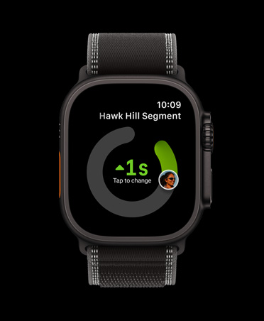 Apple Watch Ultra 3, musta väri, titaanikuori, Strava-appi, treenikortit: Ulkojuoksu, Ulkopyöräily, Sisäjuoksu, ranneke, Trail Loop ‑ranneke, värinä musta/hiili