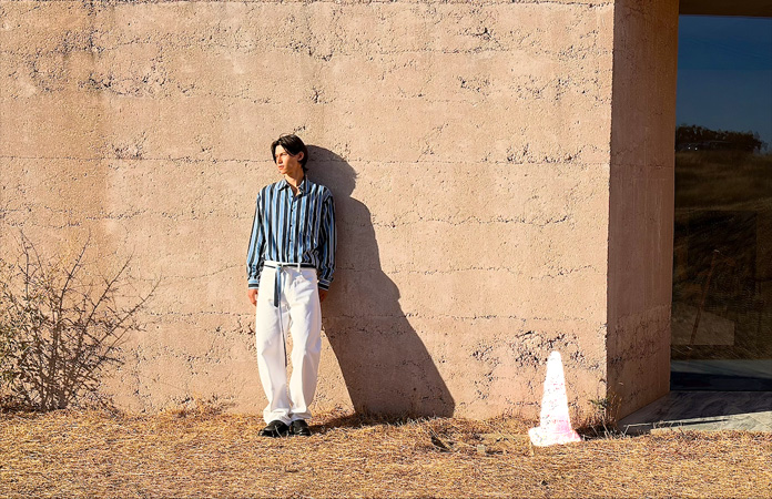 Demonstracija upotrebe alata za čišćenje na primjeru uklanjanja prometnog čunja s fotografije