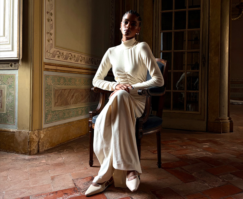 Foto di una persona scattata con la modalità notte