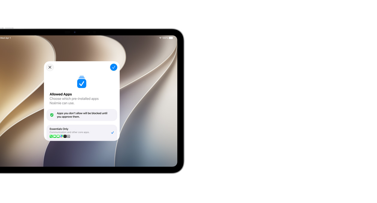 iPad Pro de 11 pulgadas, color plata, la pantalla muestra la app Asistente de Configuración con una selección de apps que los padres pueden elegir para sus hijos